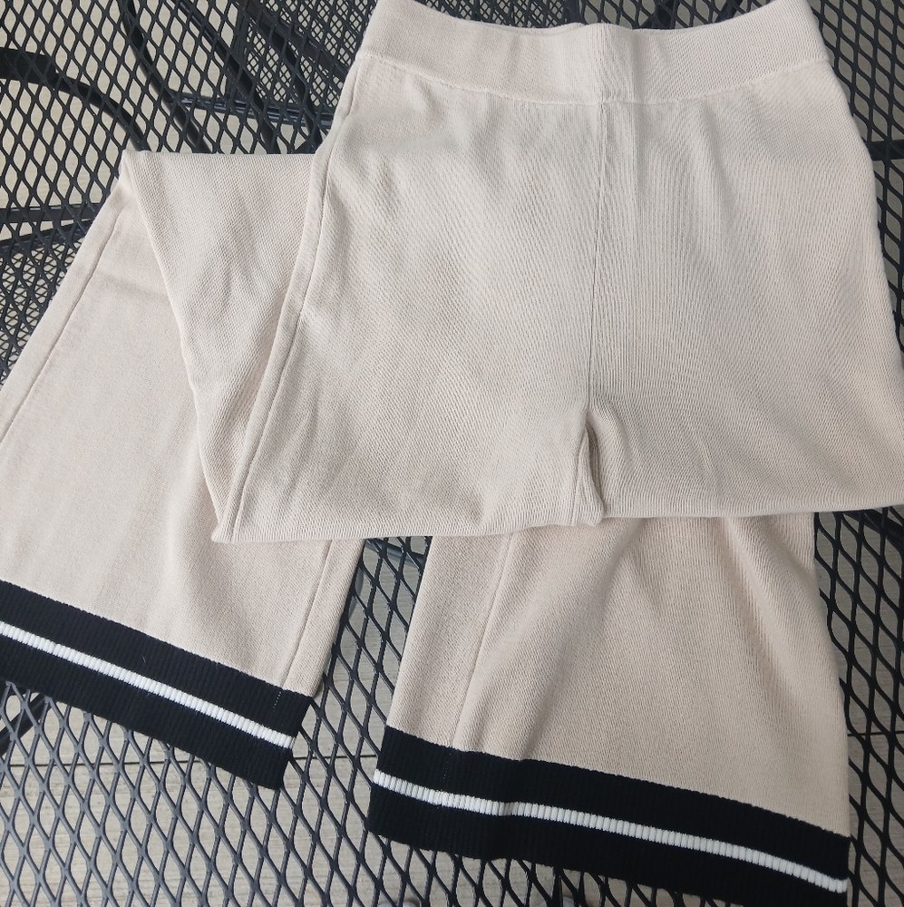 House of Harlow 1960 Cream Knitwear Size XS